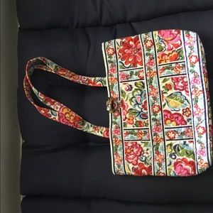Vera Bradley hand bag